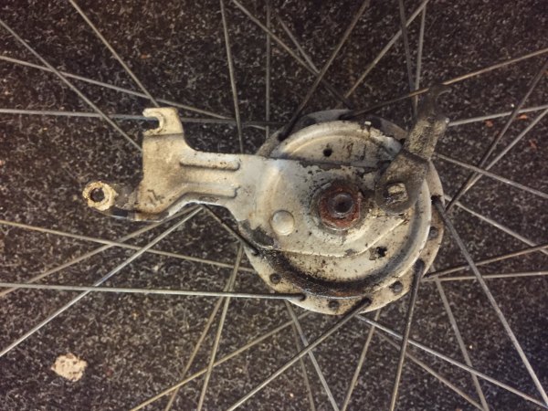 Trommelrem piept of blijft hangen 2